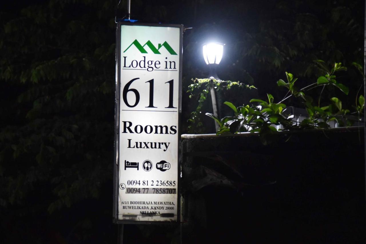 Lodge In 611 Канди Экстерьер фото